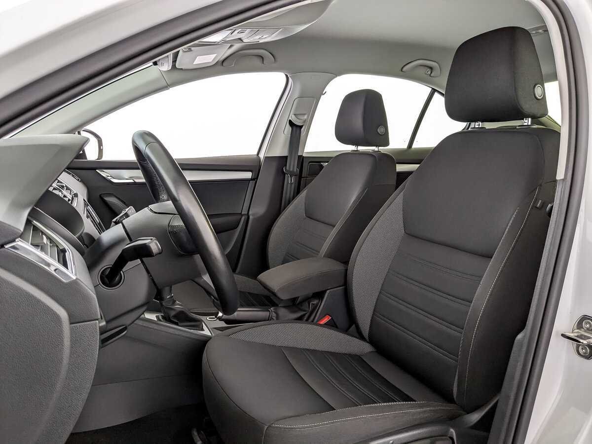 Купить Skoda Octavia с пробегом. Фото: #19