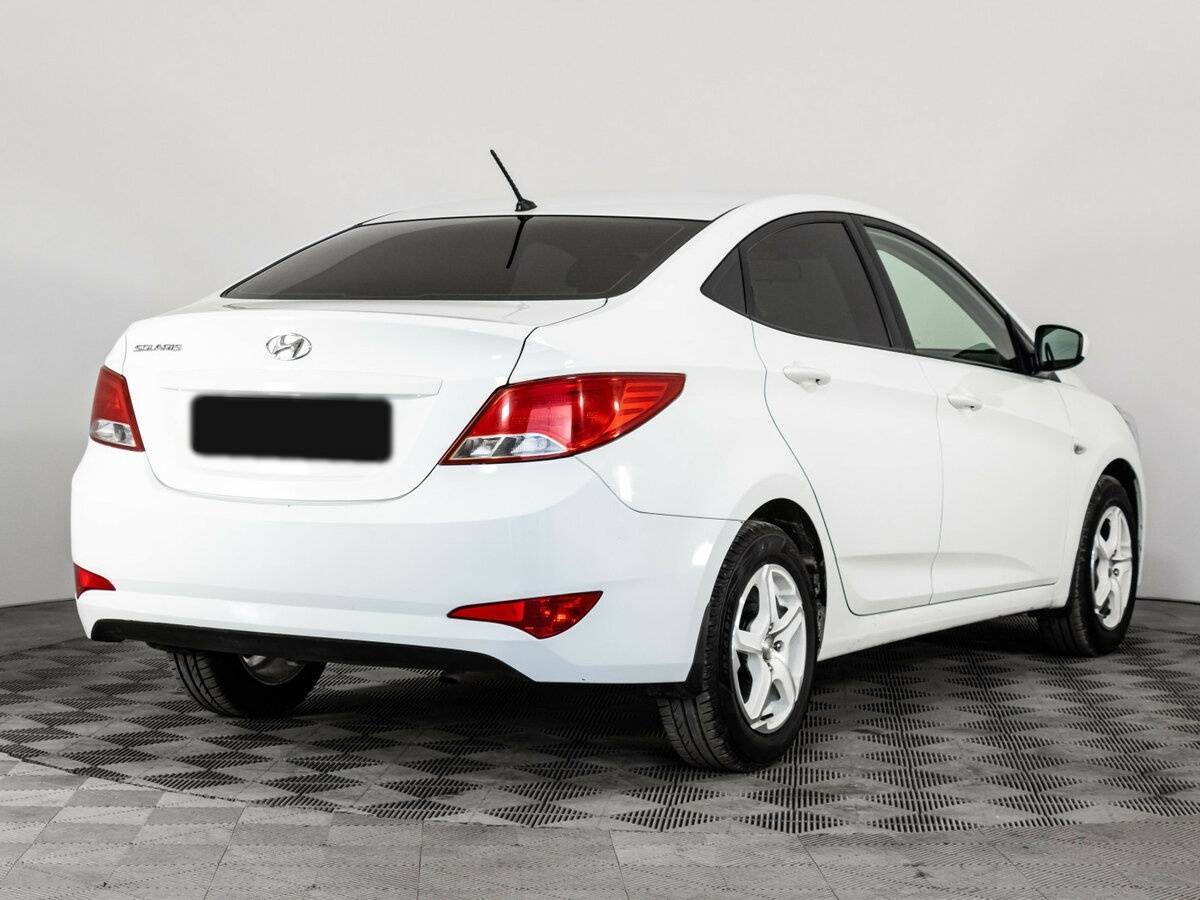 Купить Hyundai Solaris с пробегом. Фото: #3