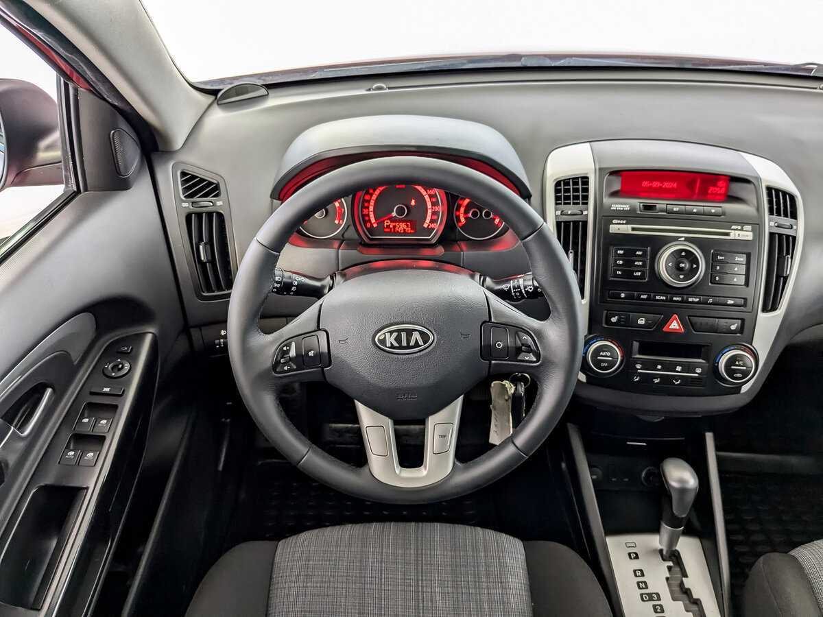 Купить Kia Ceed с пробегом. Фото: #16