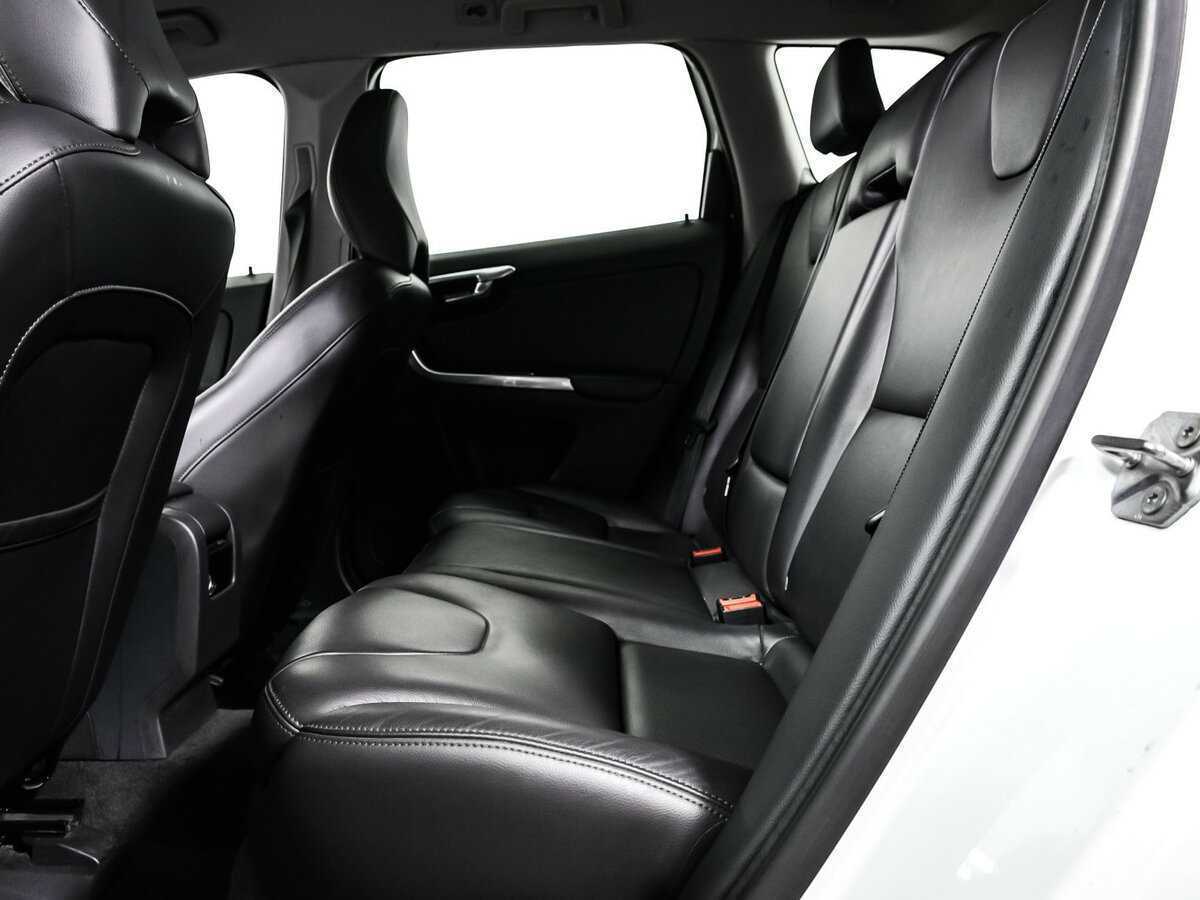 Купить Volvo XC60 с пробегом. Фото: #11
