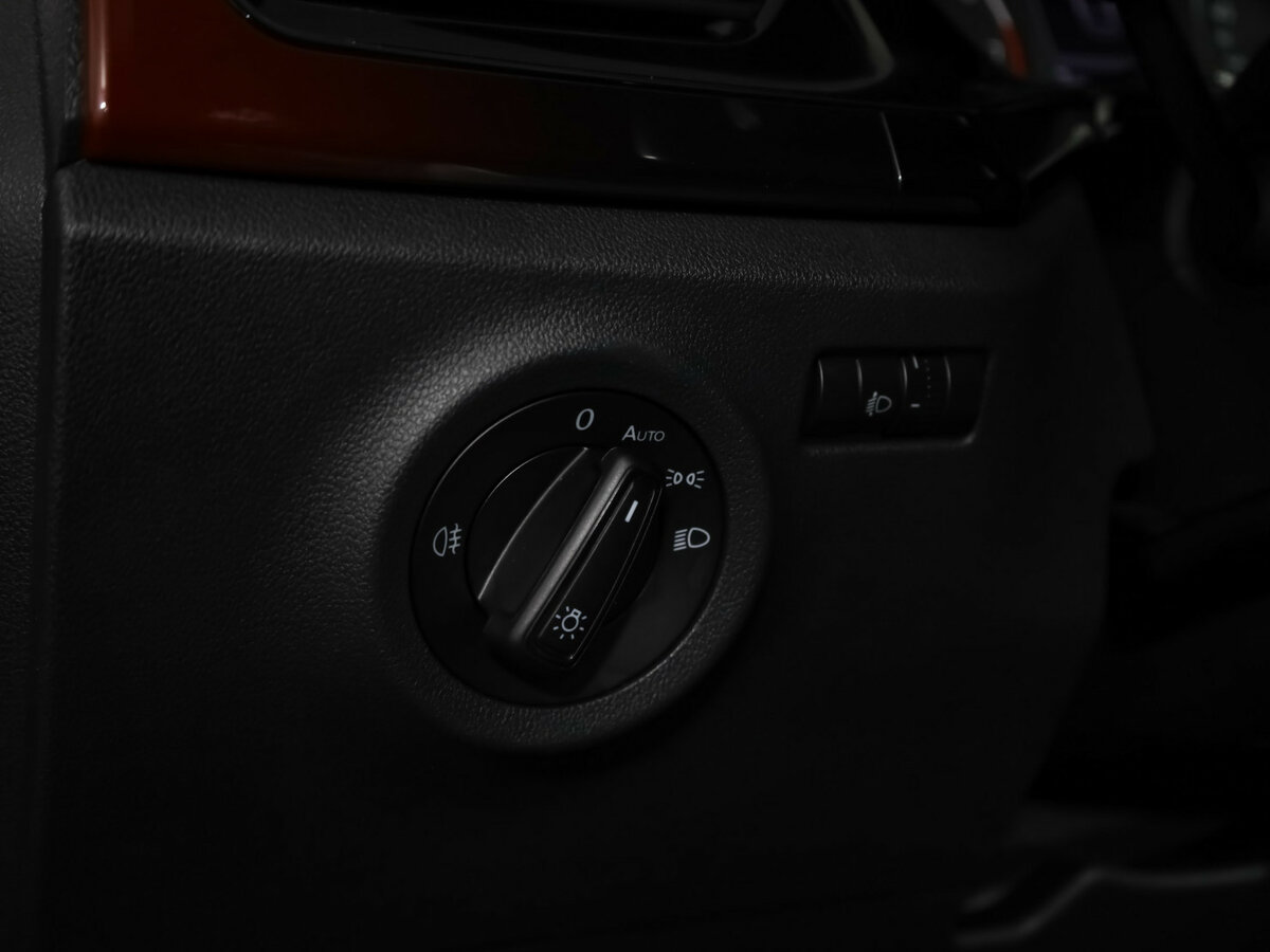 Купить Volkswagen Polo с пробегом. Фото: #12