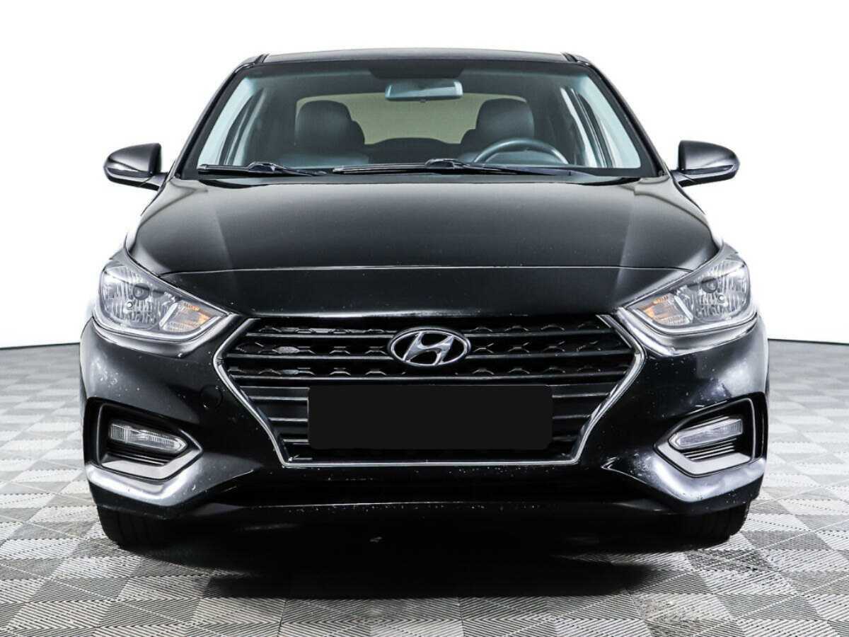 Купить Hyundai Solaris с пробегом. Фото: #1