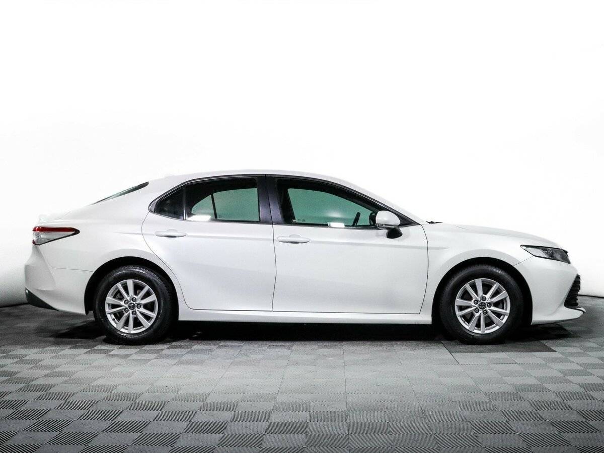 Купить Toyota Camry с пробегом. Фото: #3