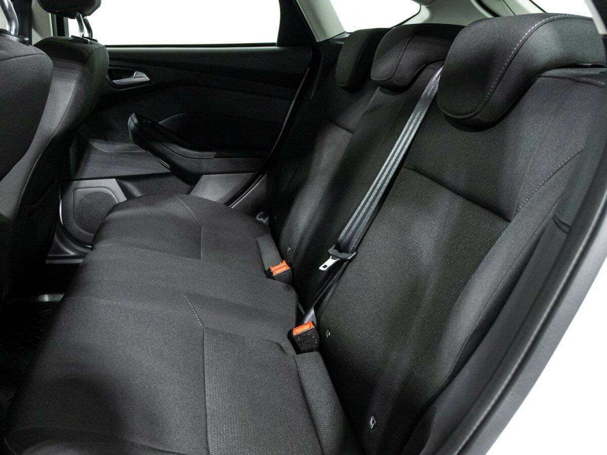 Купить Ford Focus с пробегом. Фото: #9