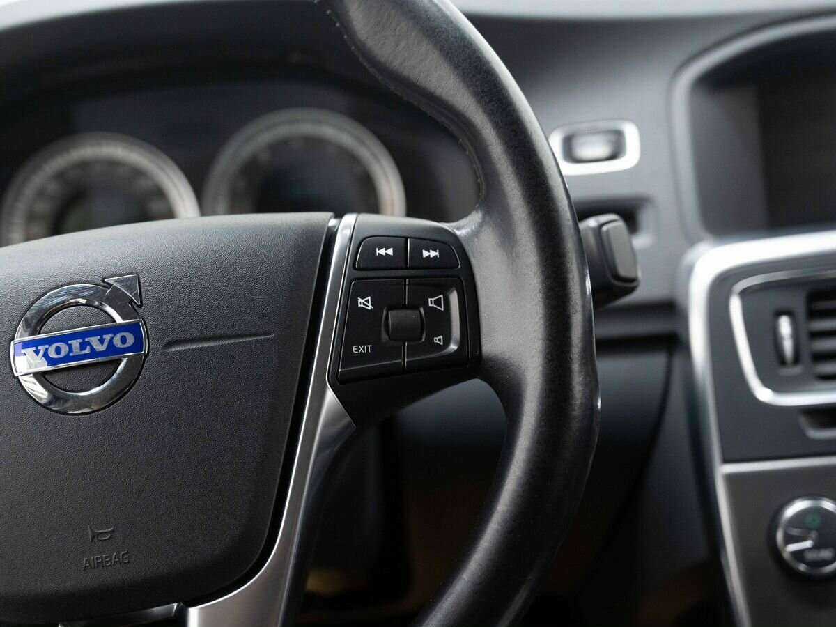 Купить Volvo S60 с пробегом. Фото: #15