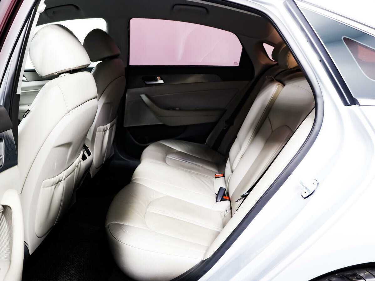 Купить Hyundai Sonata с пробегом. Фото: #11