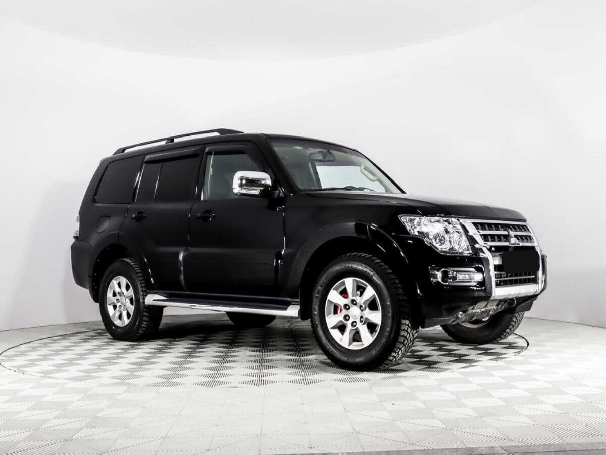 Купить Mitsubishi Pajero с пробегом. Фото: #2