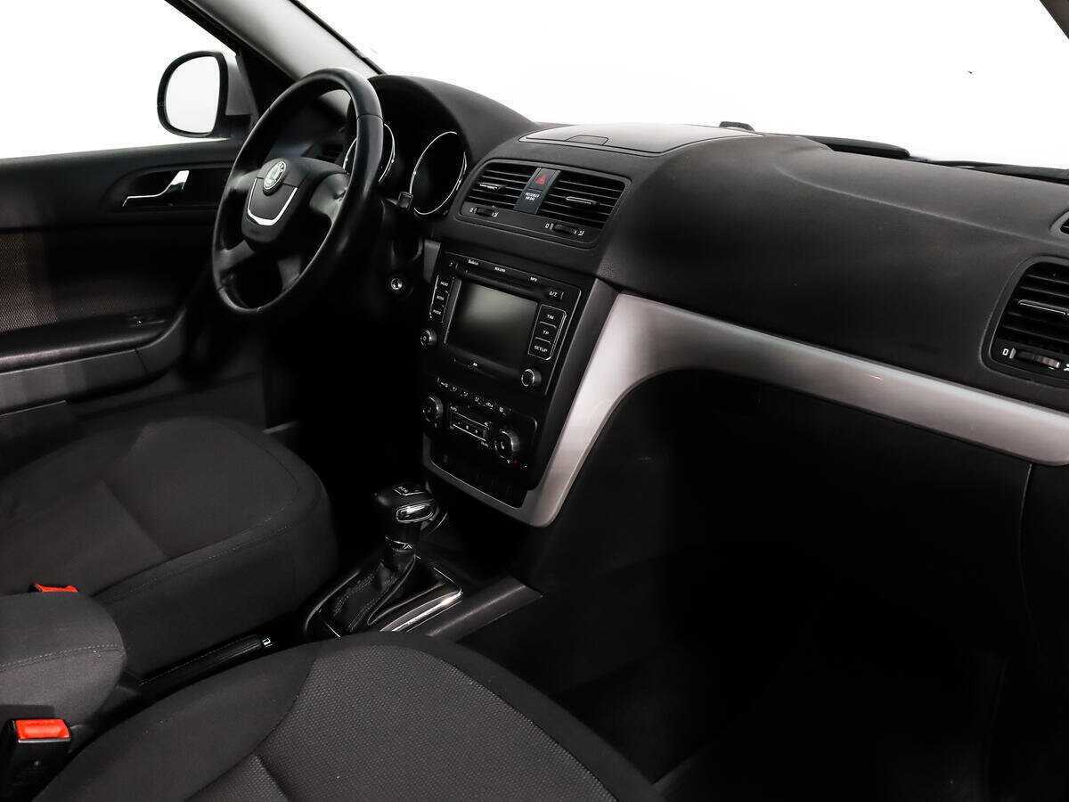Купить Skoda Yeti с пробегом. Фото: #10