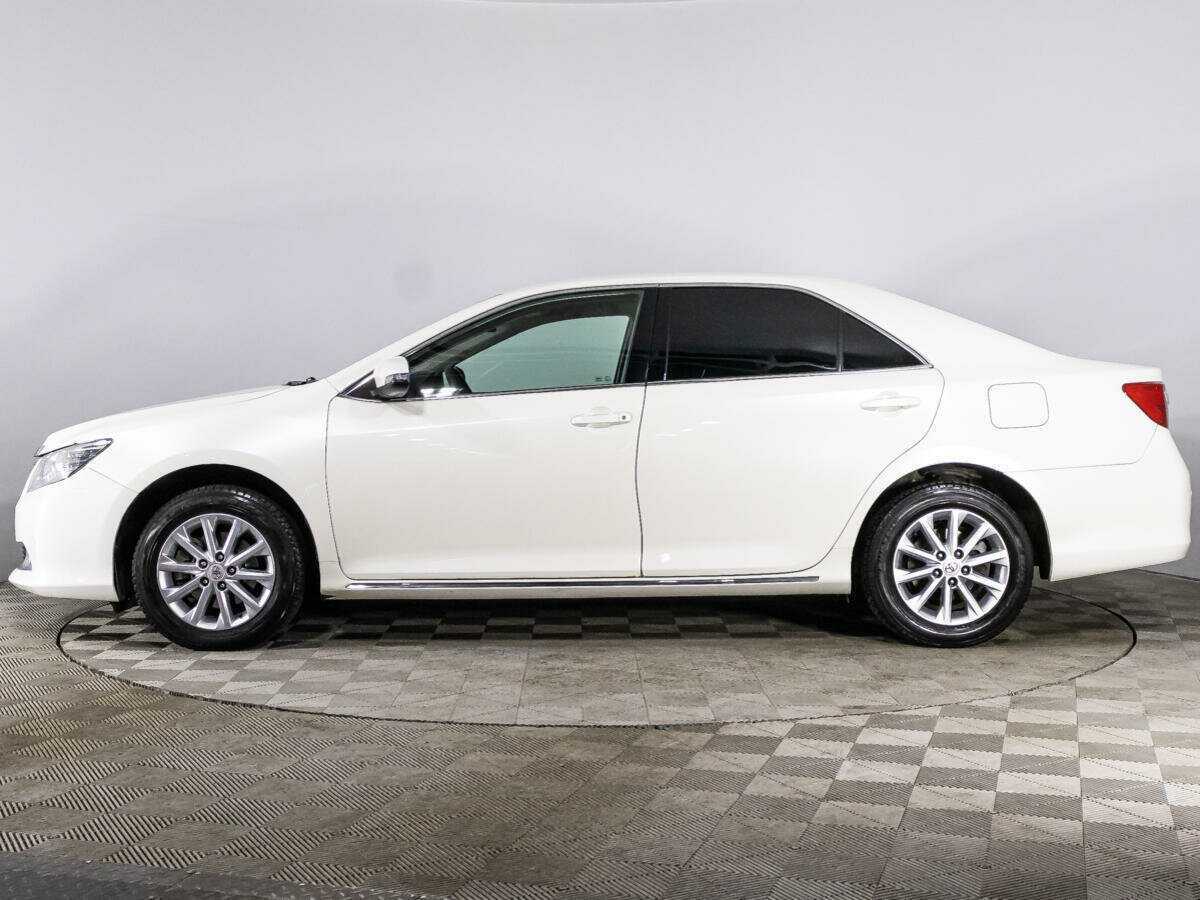 Купить Toyota Camry с пробегом. Фото: #7
