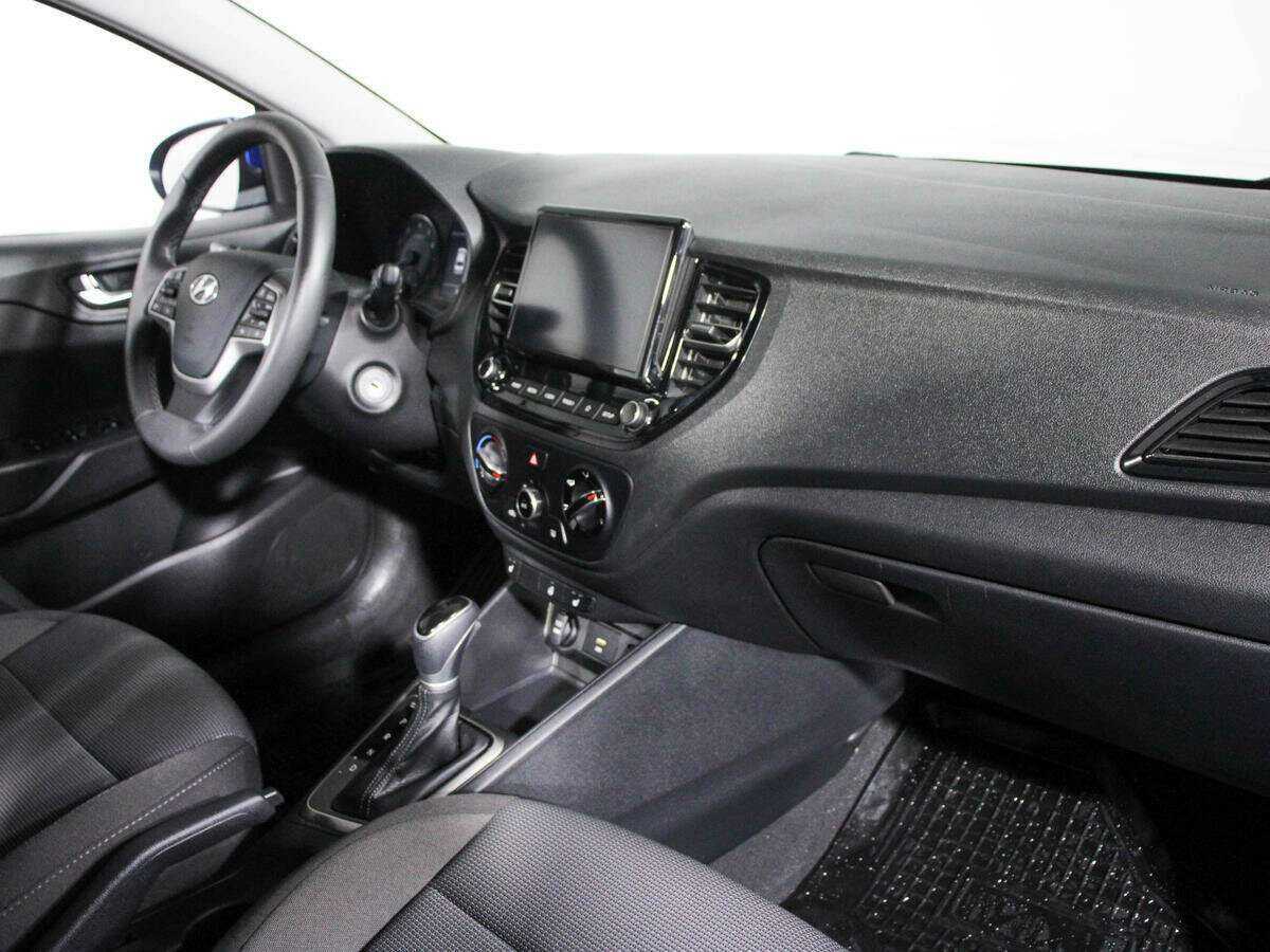 Купить Hyundai Solaris с пробегом. Фото: #8