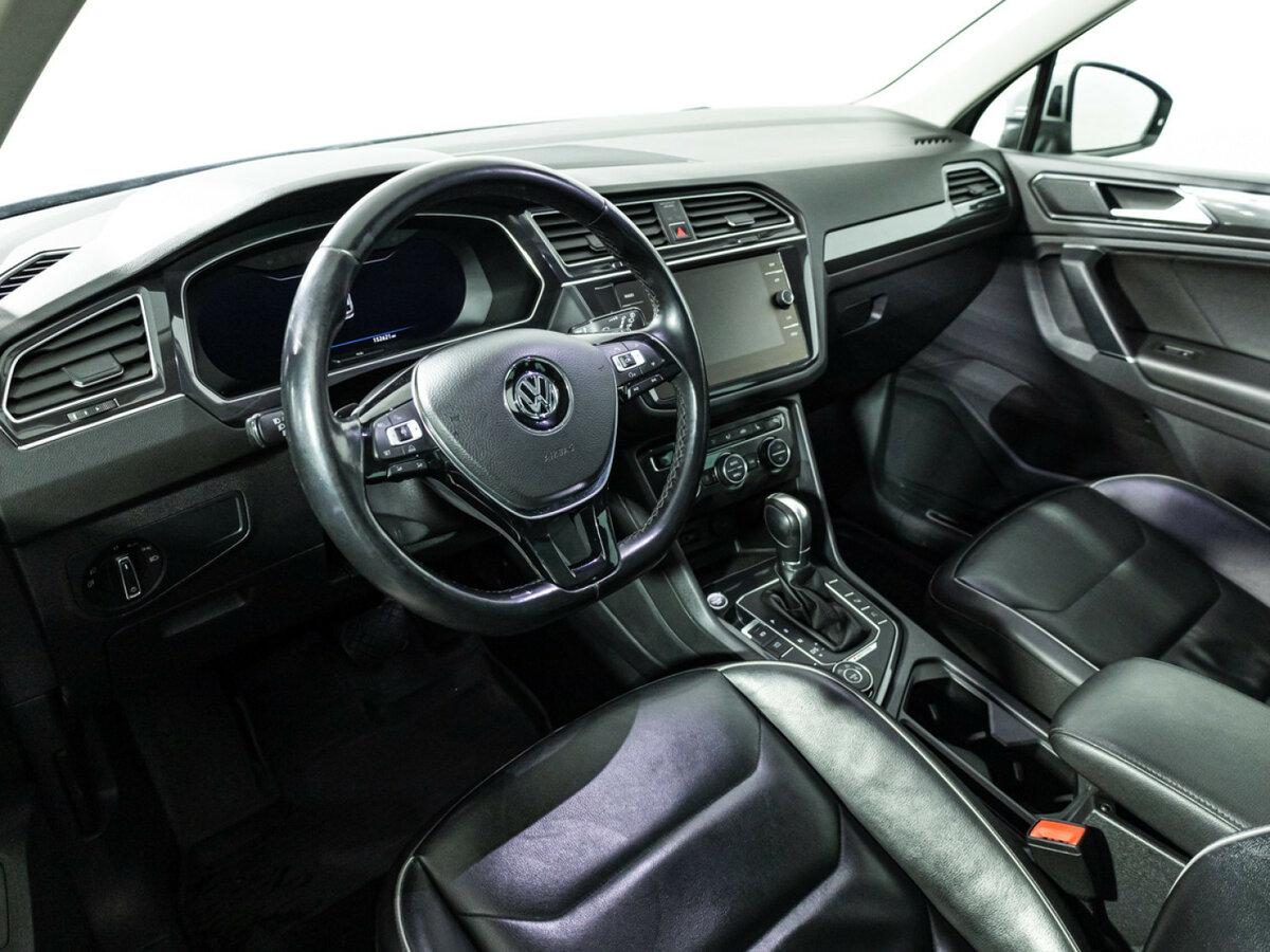 Купить Volkswagen Tiguan с пробегом. Фото: #10
