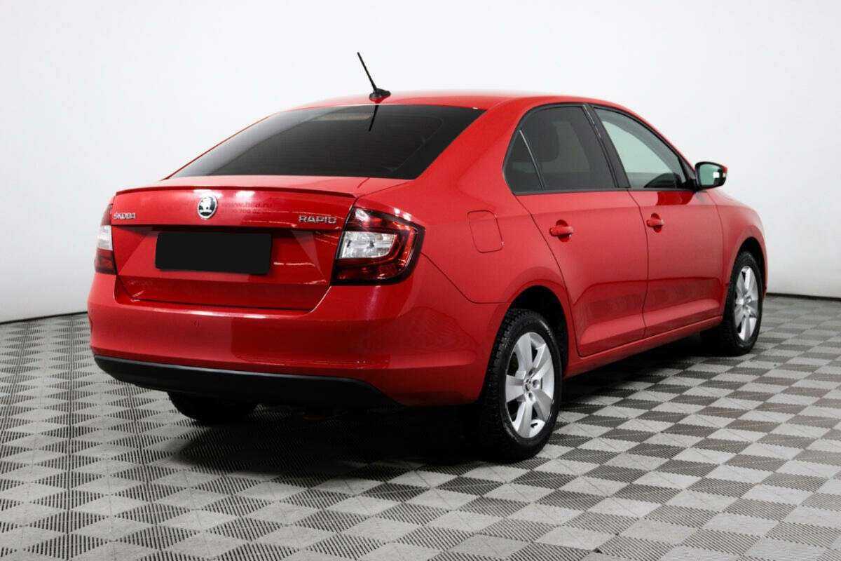 Купить Skoda Rapid с пробегом. Фото: #4