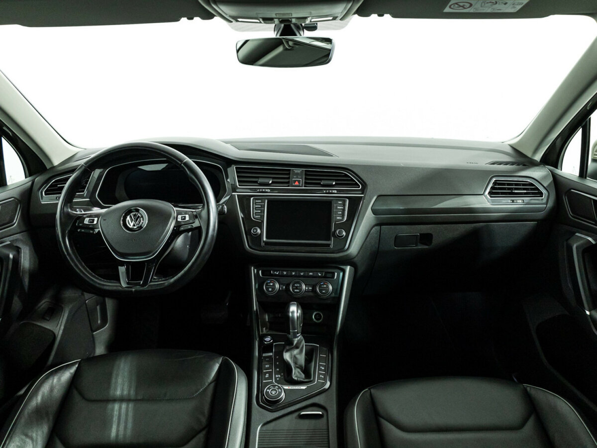 Купить Volkswagen Tiguan с пробегом. Фото: #11