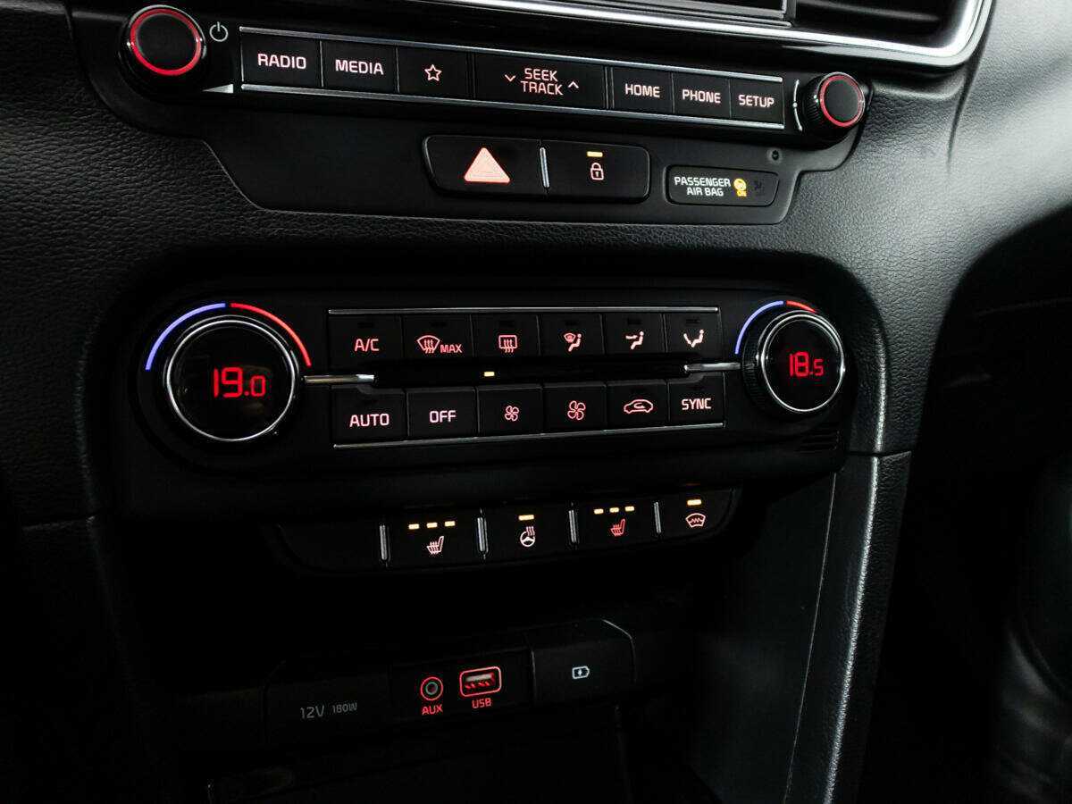 Купить Kia Ceed с пробегом. Фото: #18