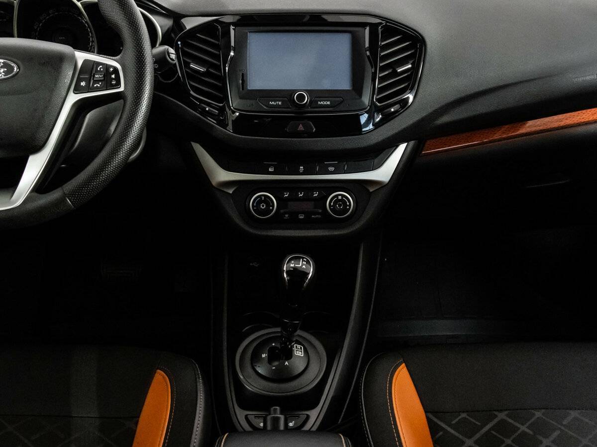 Купить Lada (ВАЗ) Vesta с пробегом. Фото: #11