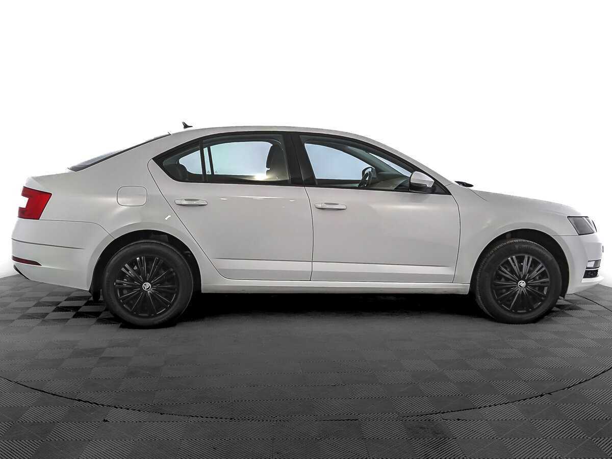 Купить Skoda Octavia с пробегом. Фото: #3