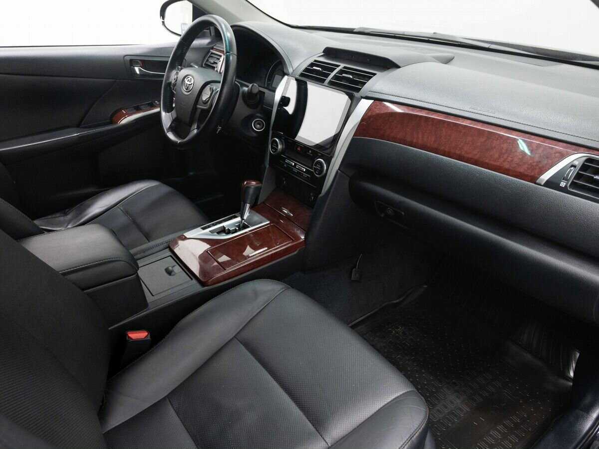Купить Toyota Camry с пробегом. Фото: #10