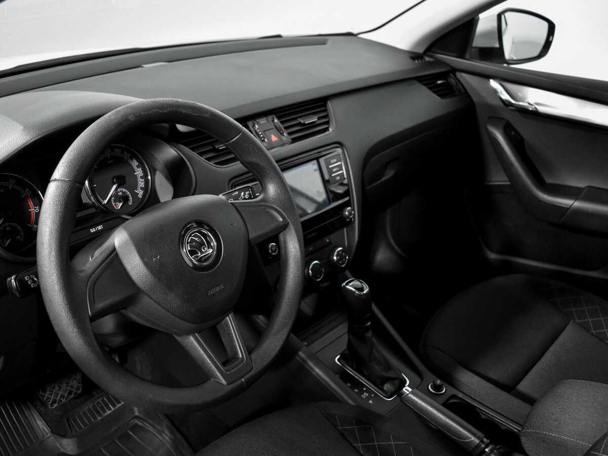 Купить Skoda Octavia с пробегом. Фото: #8