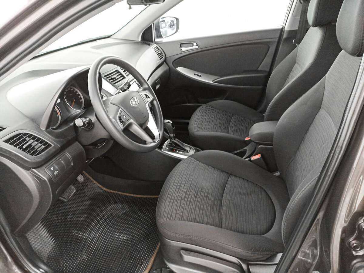 Купить Hyundai Solaris с пробегом. Фото: #15