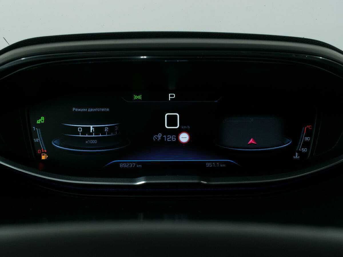 Купить Peugeot 3008 с пробегом. Фото: #10