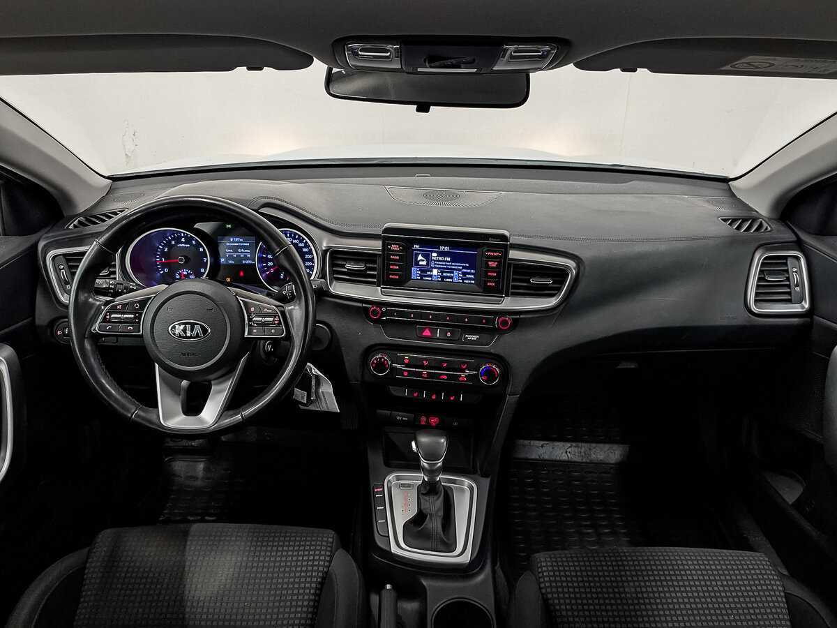 Купить Kia Ceed с пробегом. Фото: #11