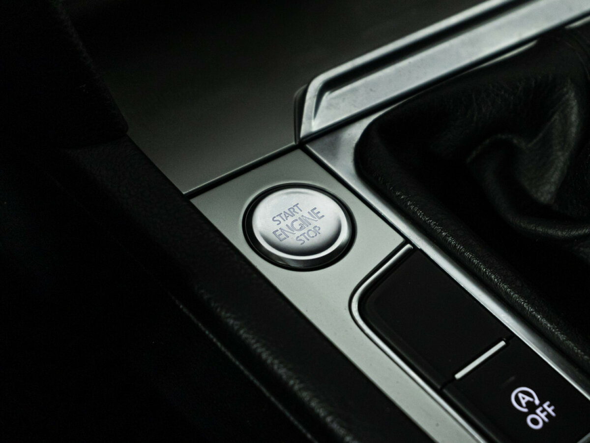 Купить Volkswagen Passat с пробегом. Фото: #14