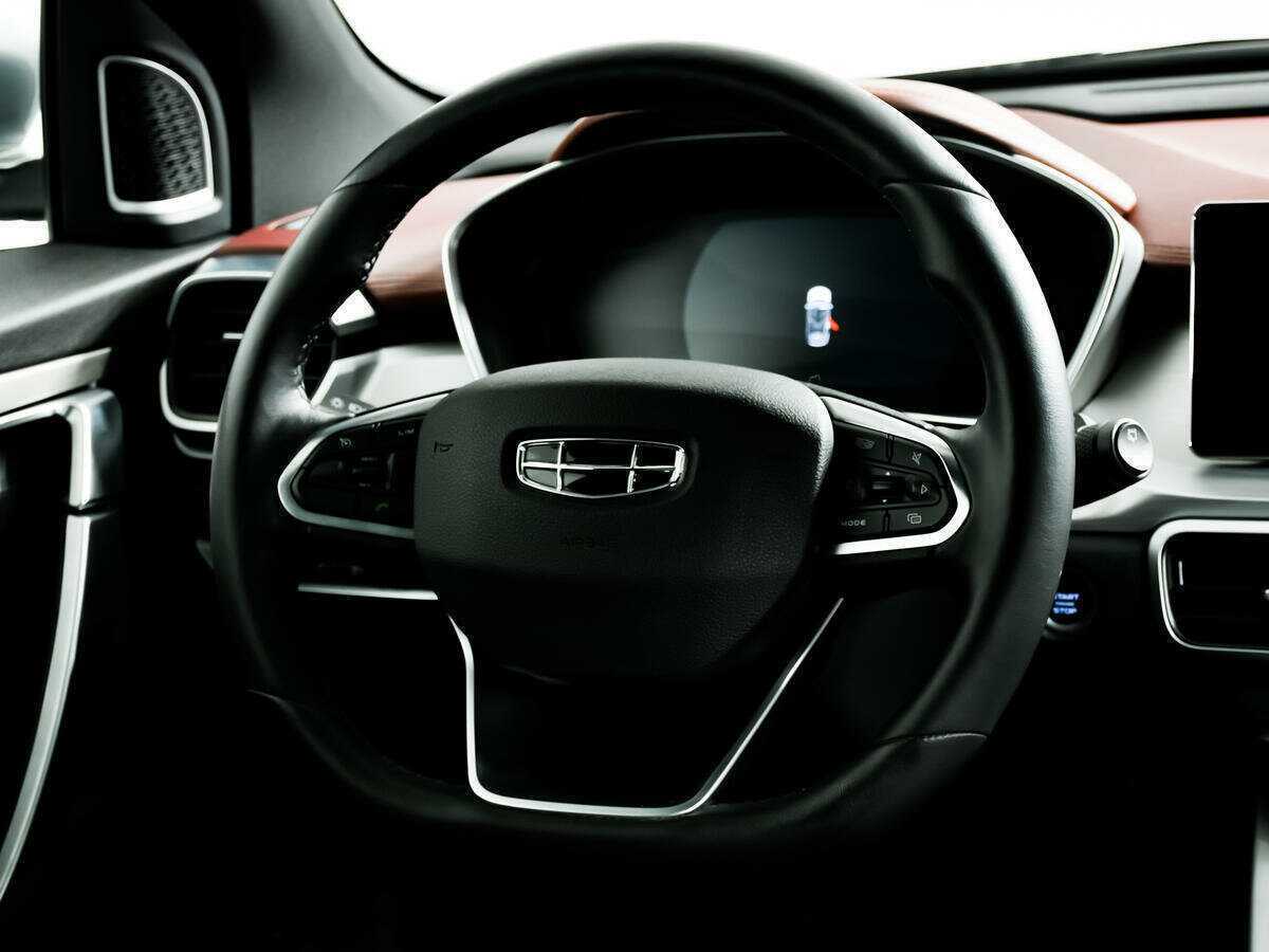 Купить Geely Coolray с пробегом. Фото: #13