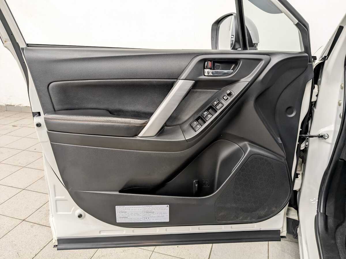 Купить Subaru Forester с пробегом. Фото: #16