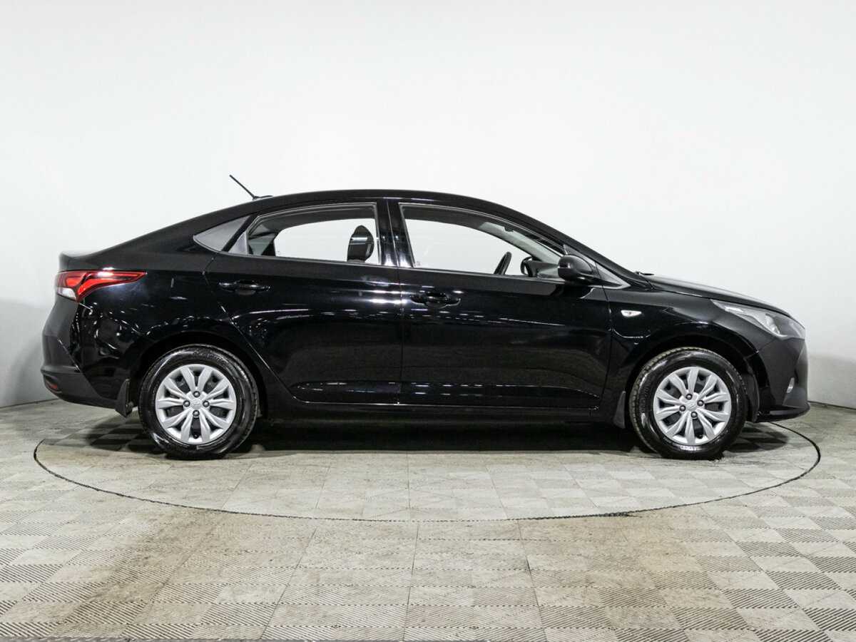 Купить Hyundai Solaris с пробегом. Фото: #3