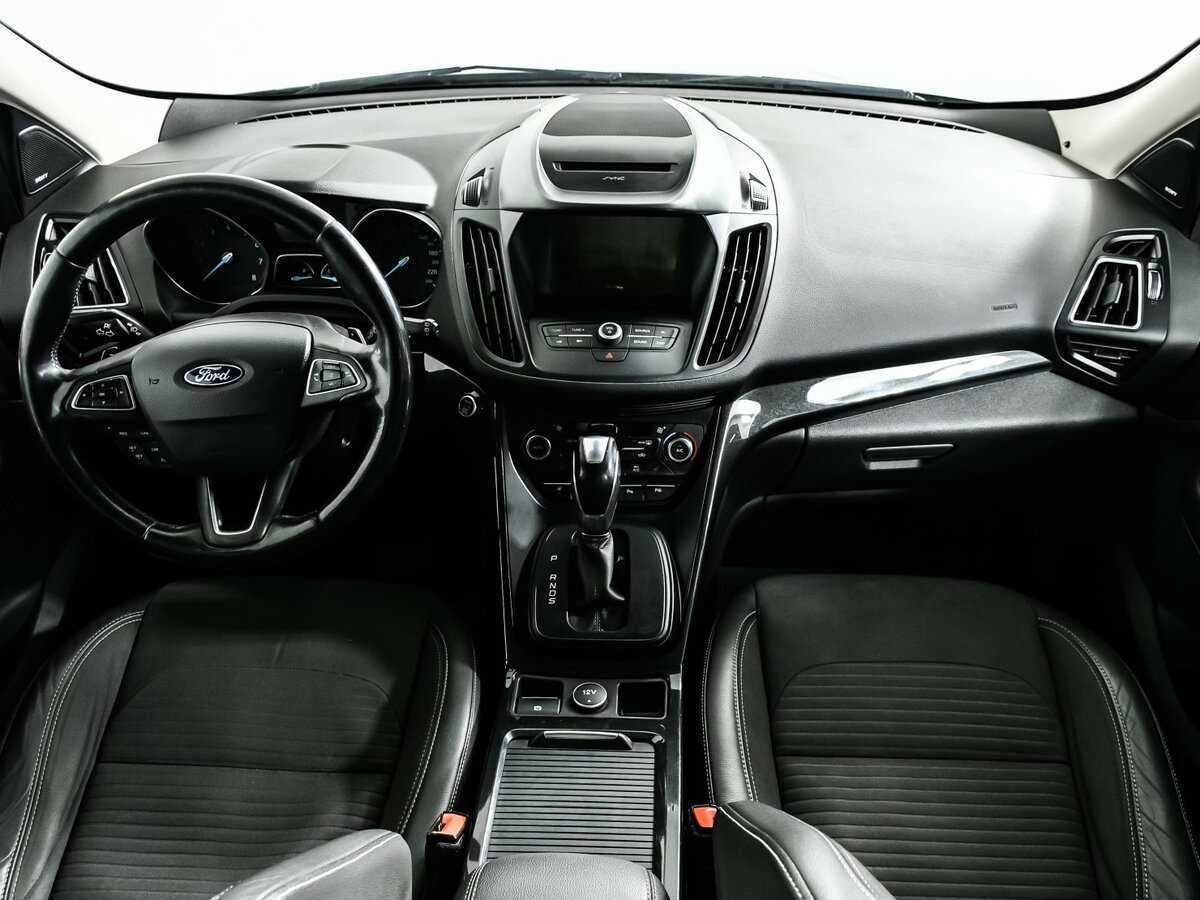 Купить Ford Kuga с пробегом. Фото: #10