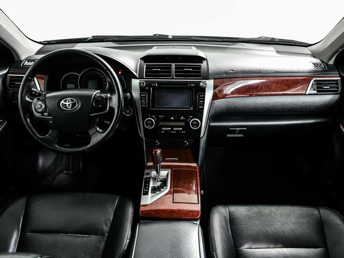 Купить Toyota Camry с пробегом. Фото: #10