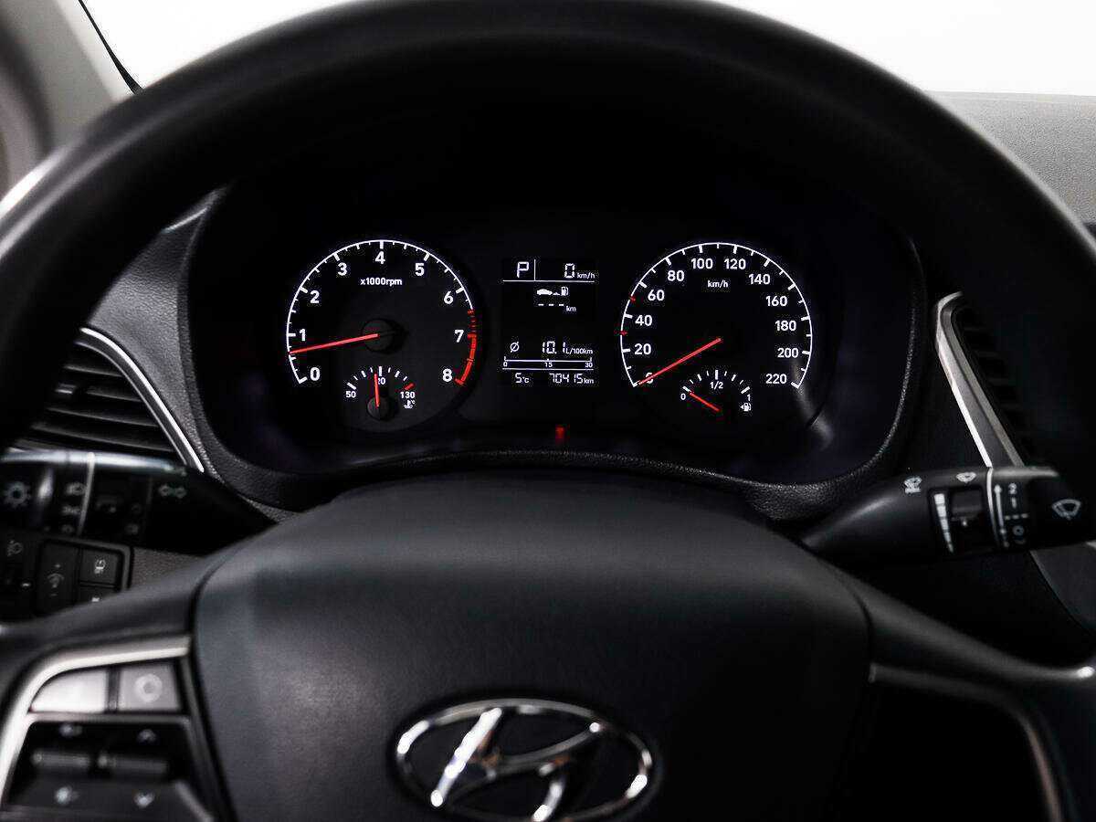 Купить Hyundai Solaris с пробегом. Фото: #12