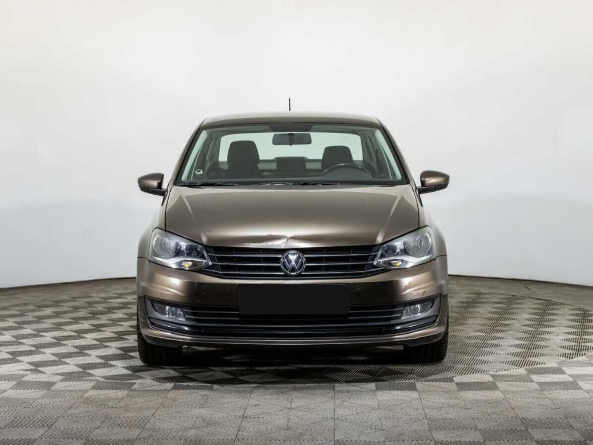 Купить Volkswagen Polo с пробегом. Фото: #1