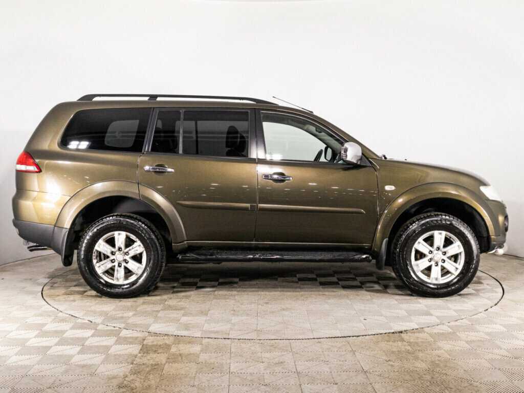 Купить Mitsubishi Pajero Sport с пробегом. Фото: #3