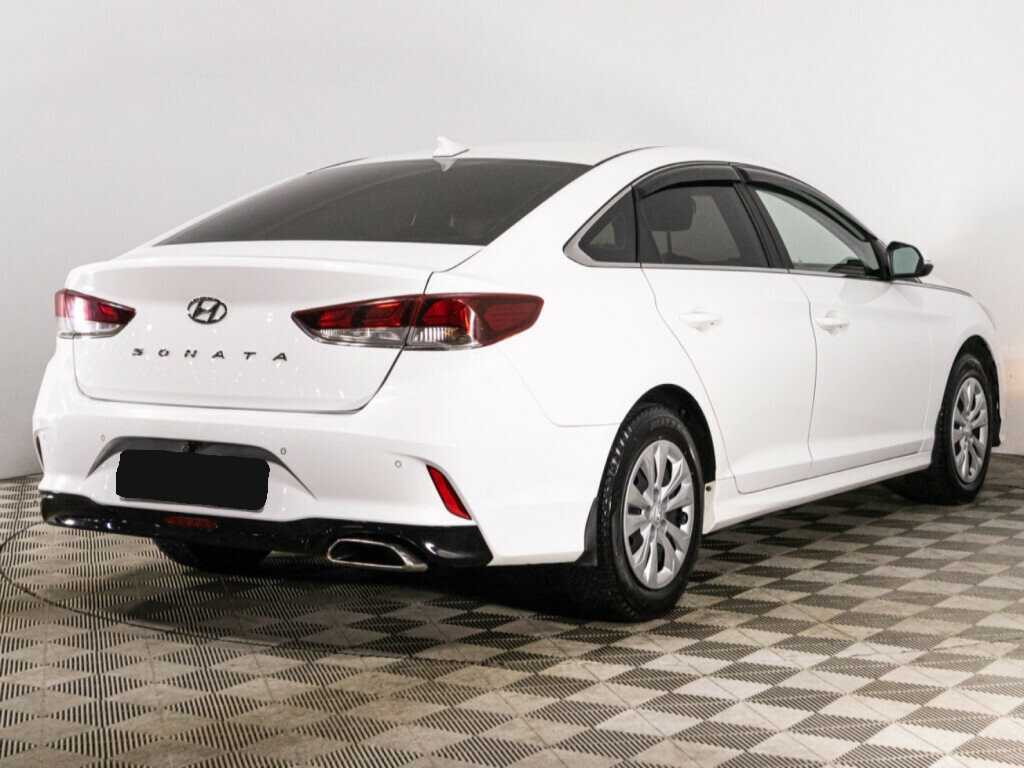 Купить Hyundai Sonata с пробегом. Фото: #4