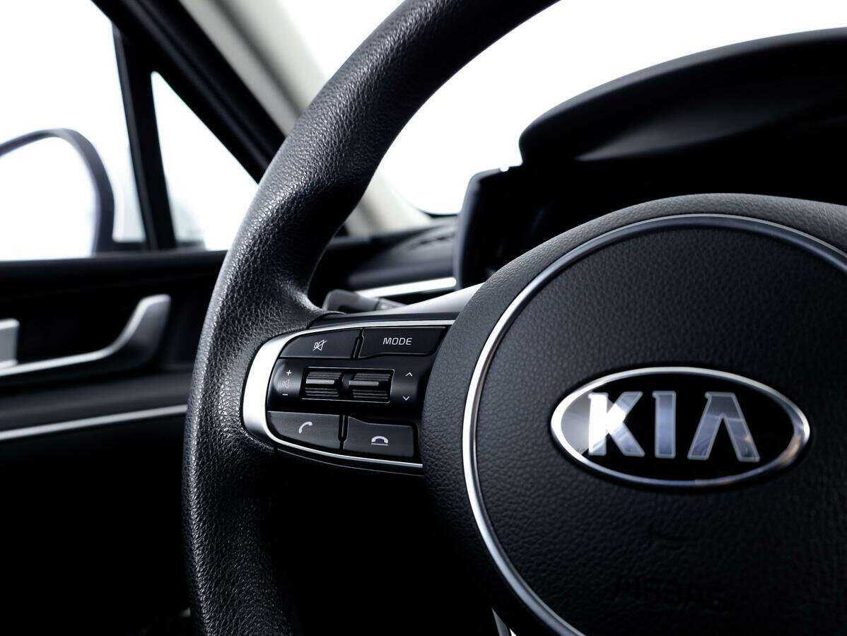 Купить Kia K5 с пробегом. Фото: #12