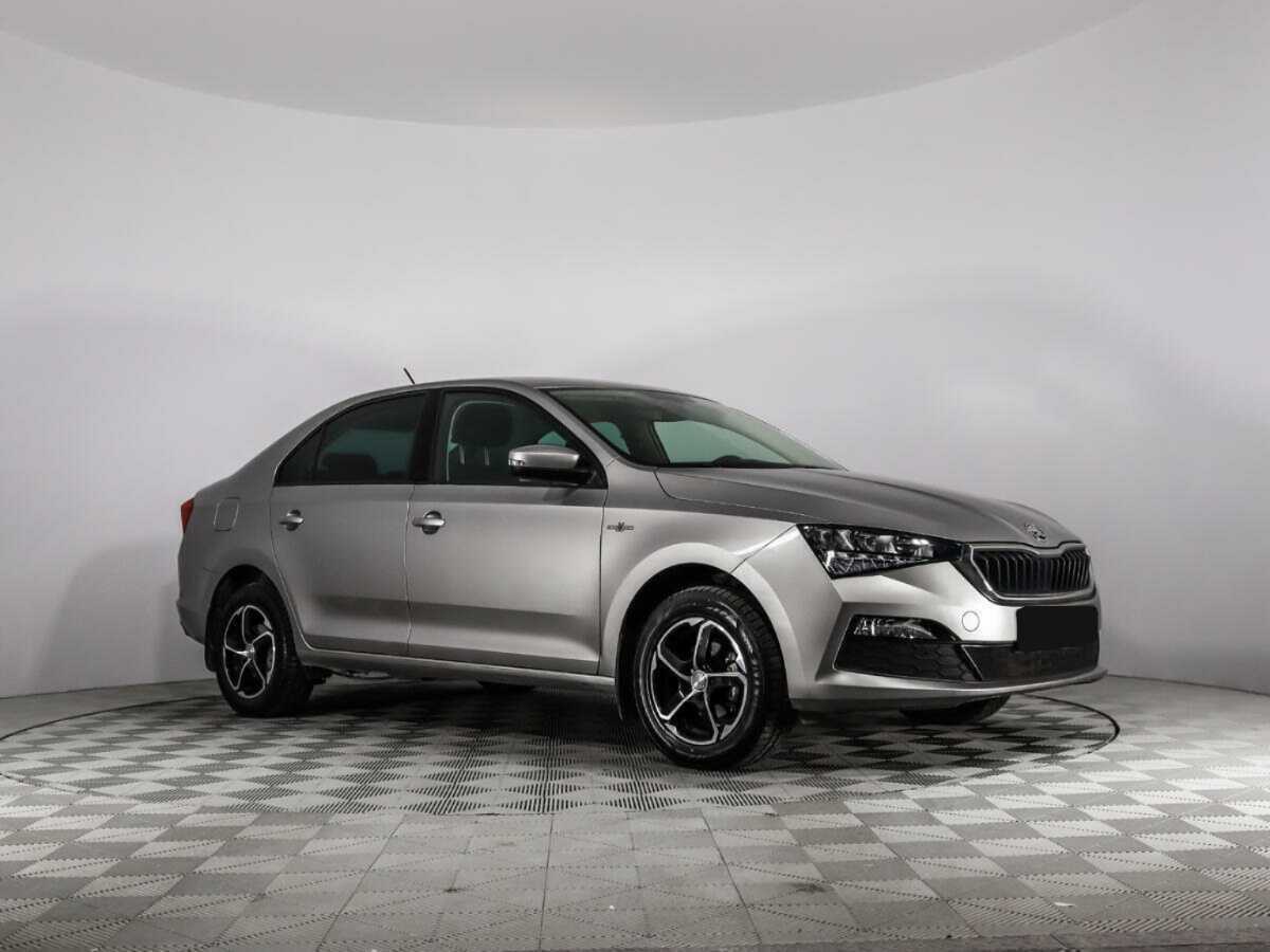 Купить Skoda Rapid с пробегом. Фото: #2