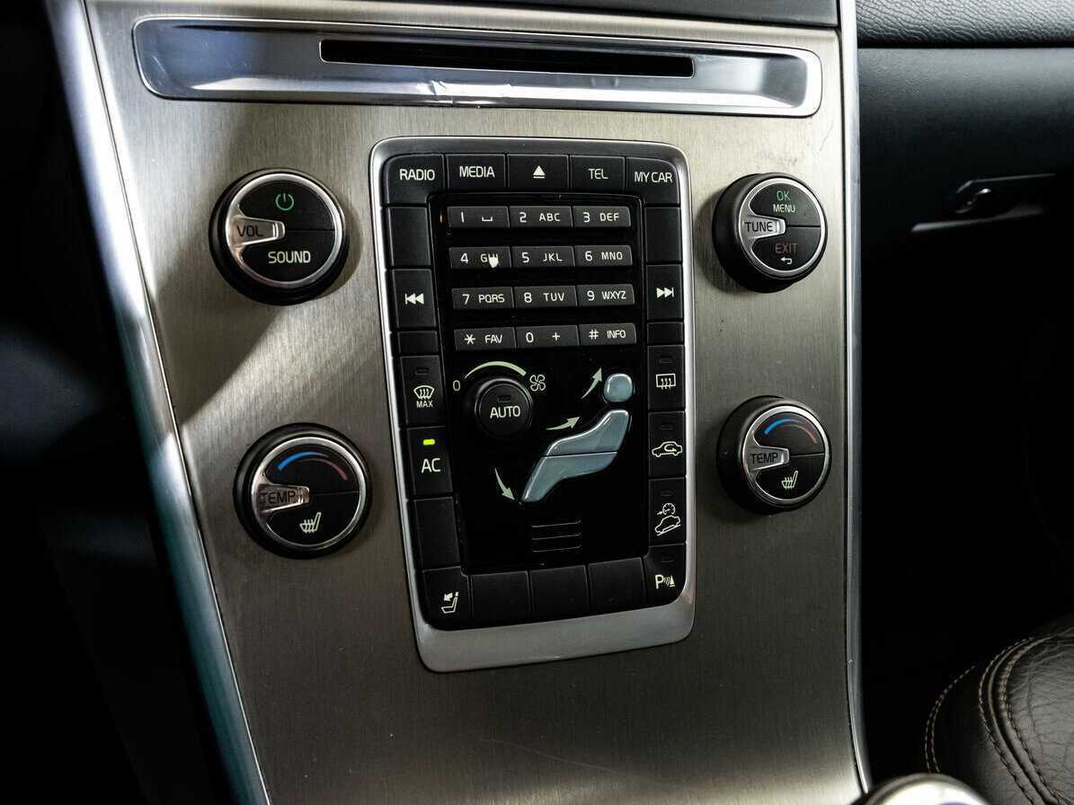 Купить Volvo XC60 с пробегом. Фото: #13