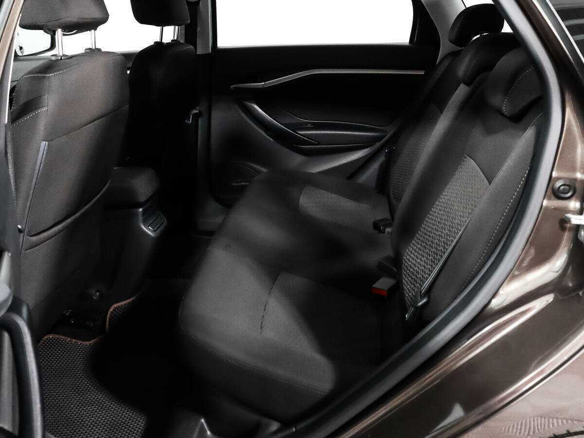 Купить Lada (ВАЗ) Vesta с пробегом. Фото: #9