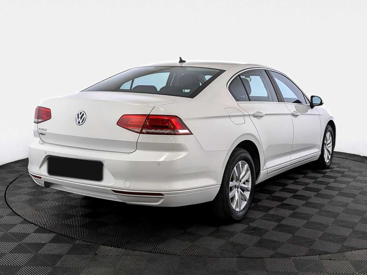 Купить Volkswagen Passat с пробегом. Фото: #4