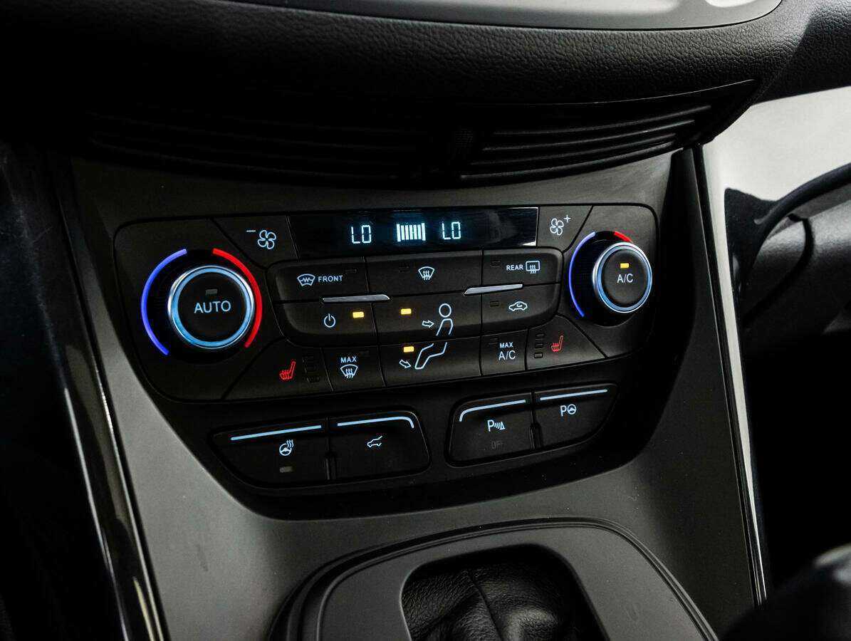 Купить Ford Kuga с пробегом. Фото: #12