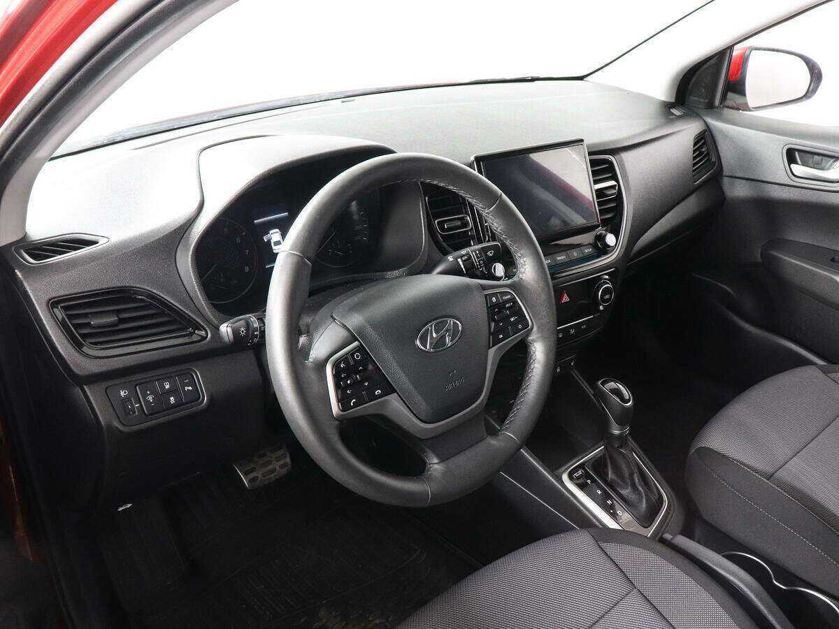 Купить Hyundai Solaris с пробегом. Фото: #7