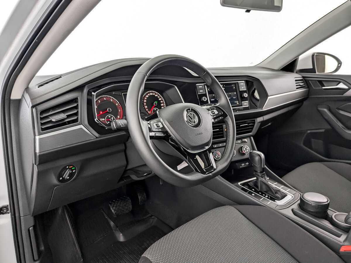 Купить Volkswagen Jetta с пробегом. Фото: #15