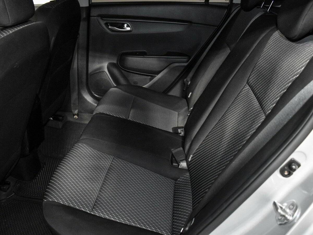 Купить Kia Rio с пробегом. Фото: #10