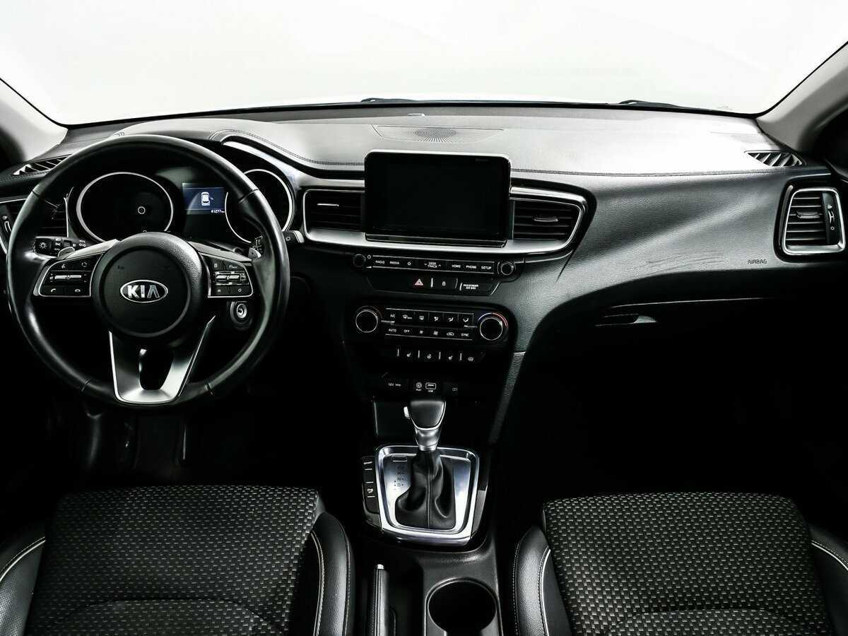 Купить Kia Ceed с пробегом. Фото: #10