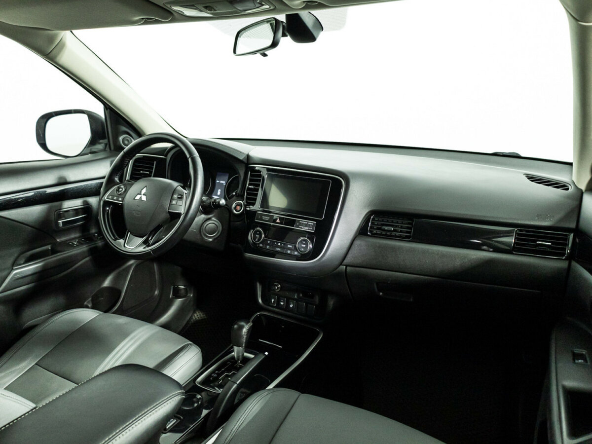 Купить Mitsubishi Outlander с пробегом. Фото: #6