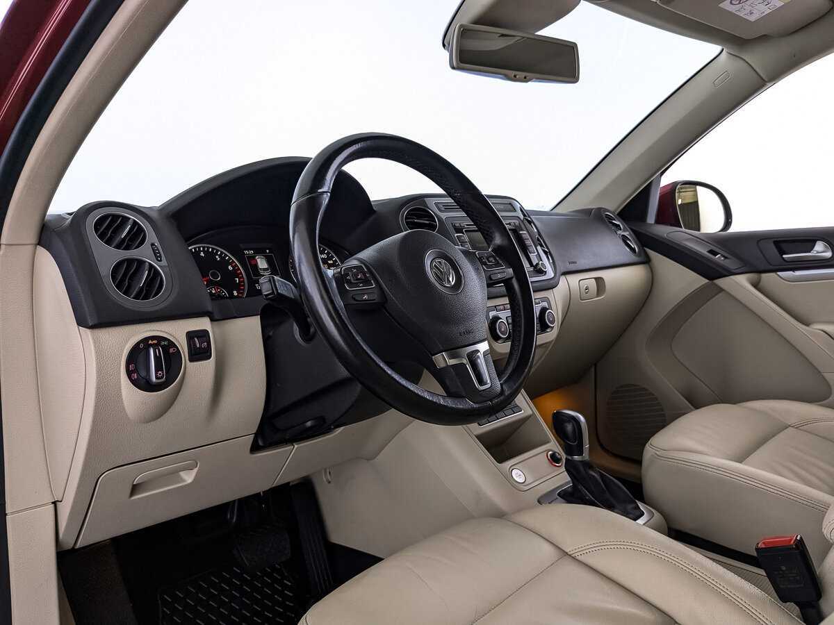 Купить Volkswagen Tiguan с пробегом. Фото: #10