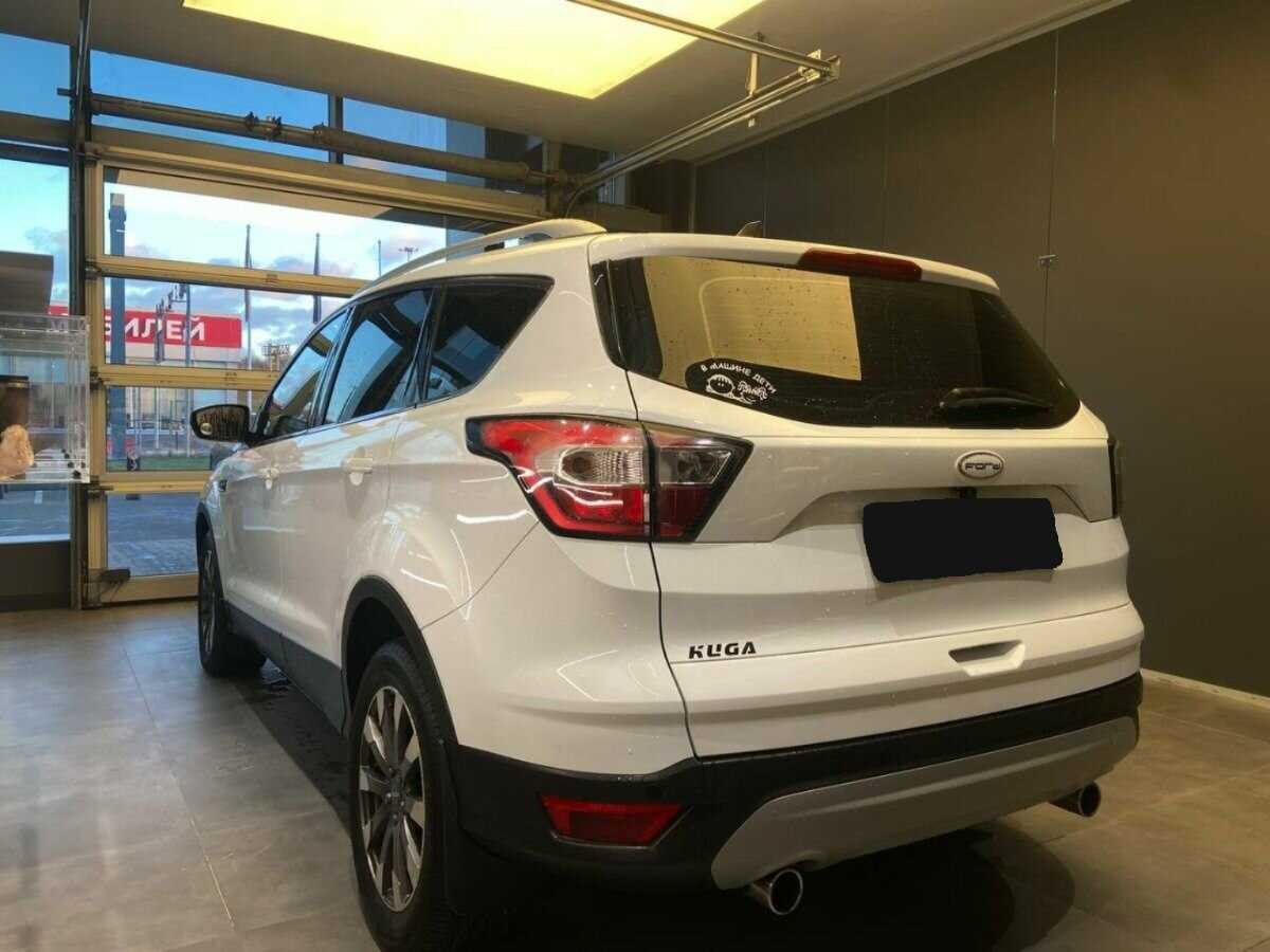 Купить Ford Kuga с пробегом. Фото: #4