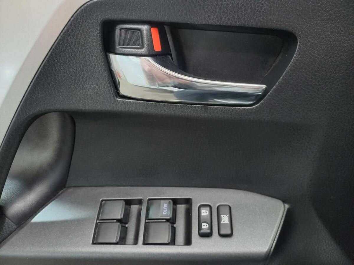 Купить Toyota RAV4 с пробегом. Фото: #14