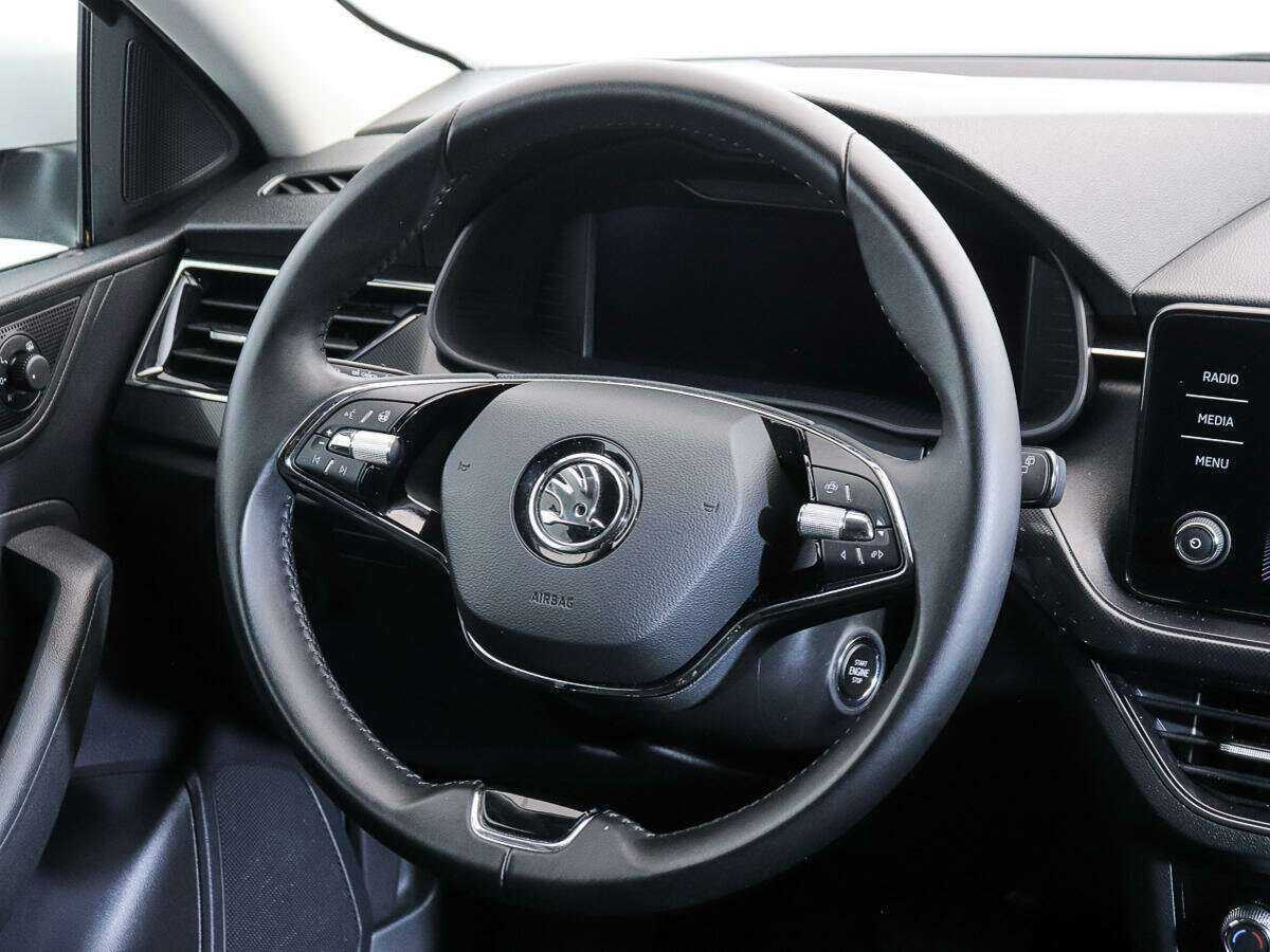 Купить Skoda Rapid с пробегом. Фото: #14